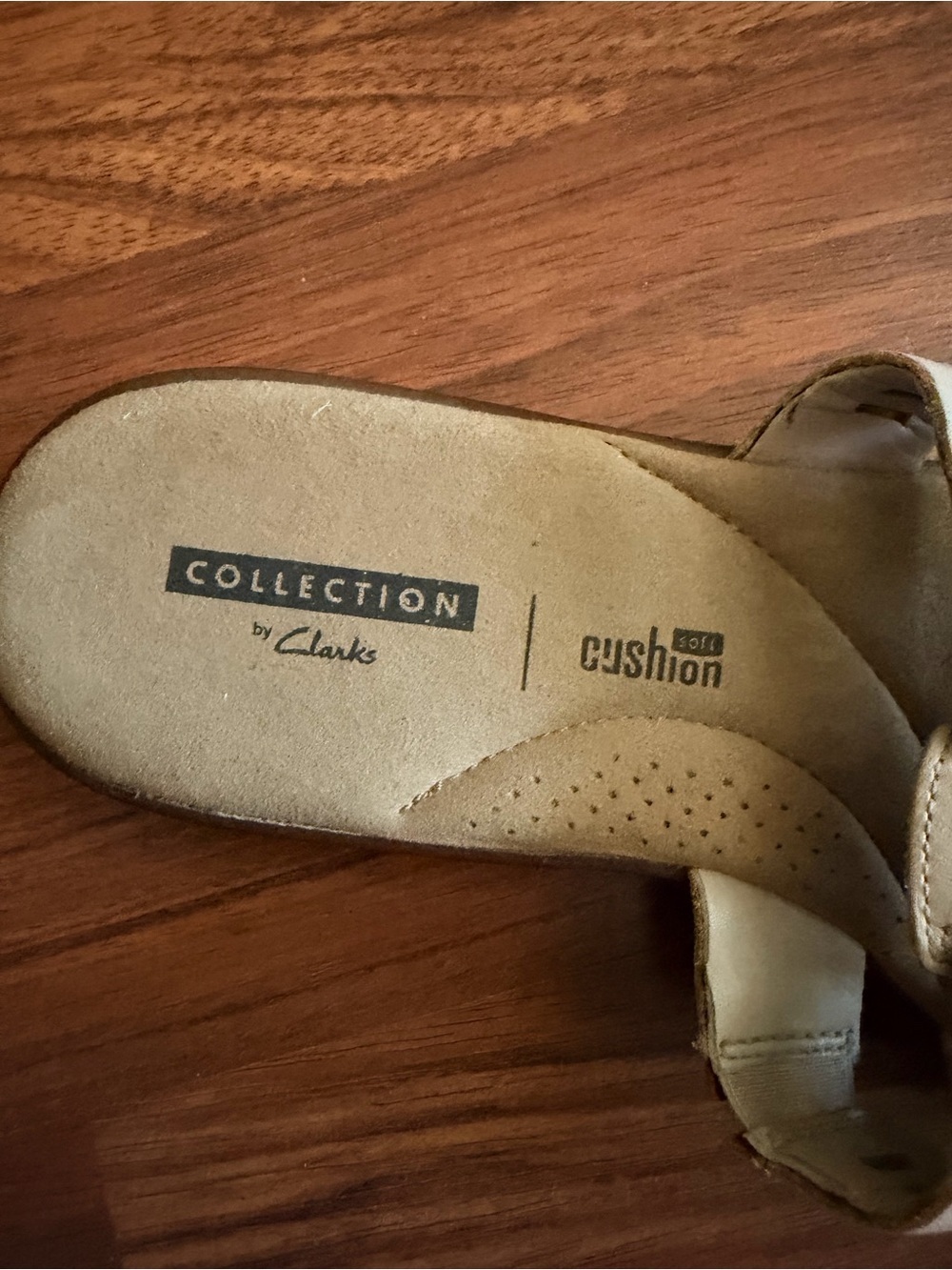 Clarks Nude/Tan Leather Slide Sandals with Cutout Straps - Picture 4 of 5